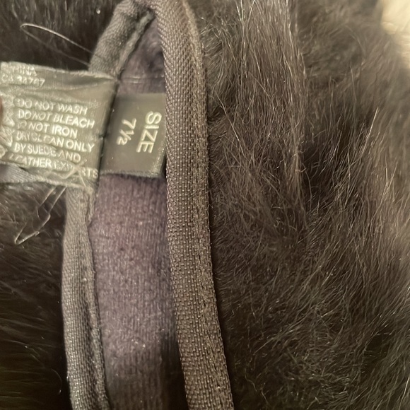 PRADA LINEA ROSSA fur mittens/gloves - Picture 7 of 7